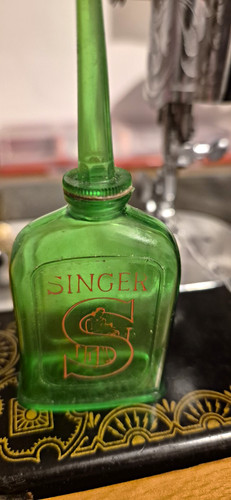 Rare singer featherweight - rare,