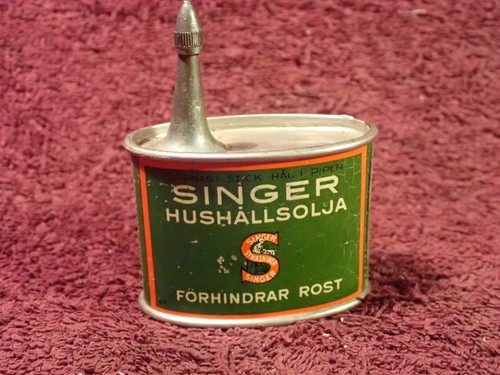 Nice smaller vintage - nice, sewing